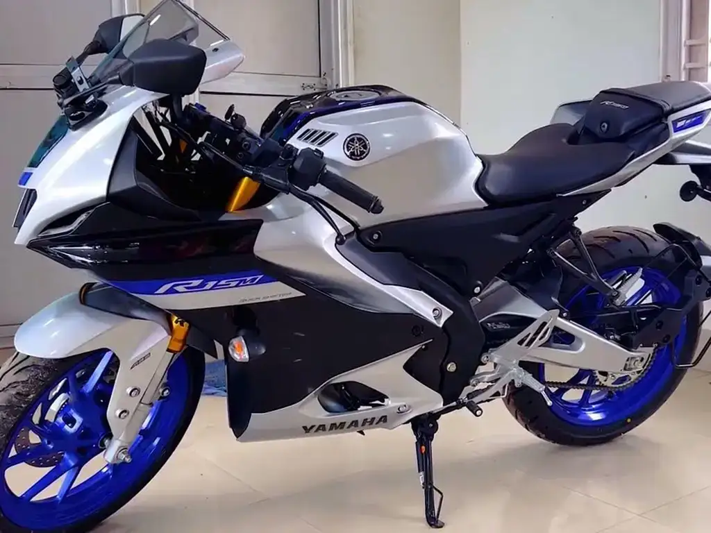 yamaha r15m 155 specifications
